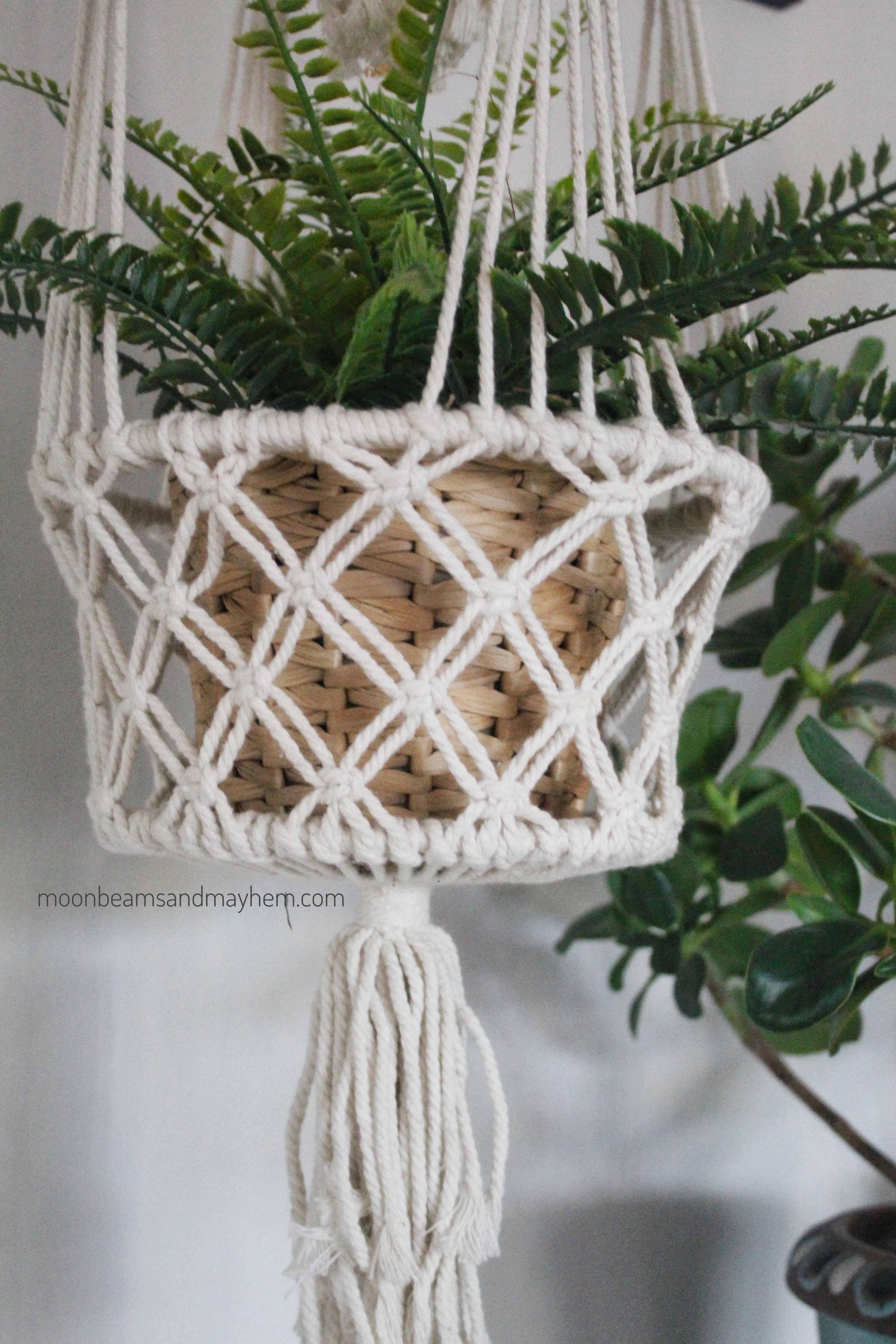 70'S INSPIRED DOUBLE MACRAME PLANT HANGER - Image 4