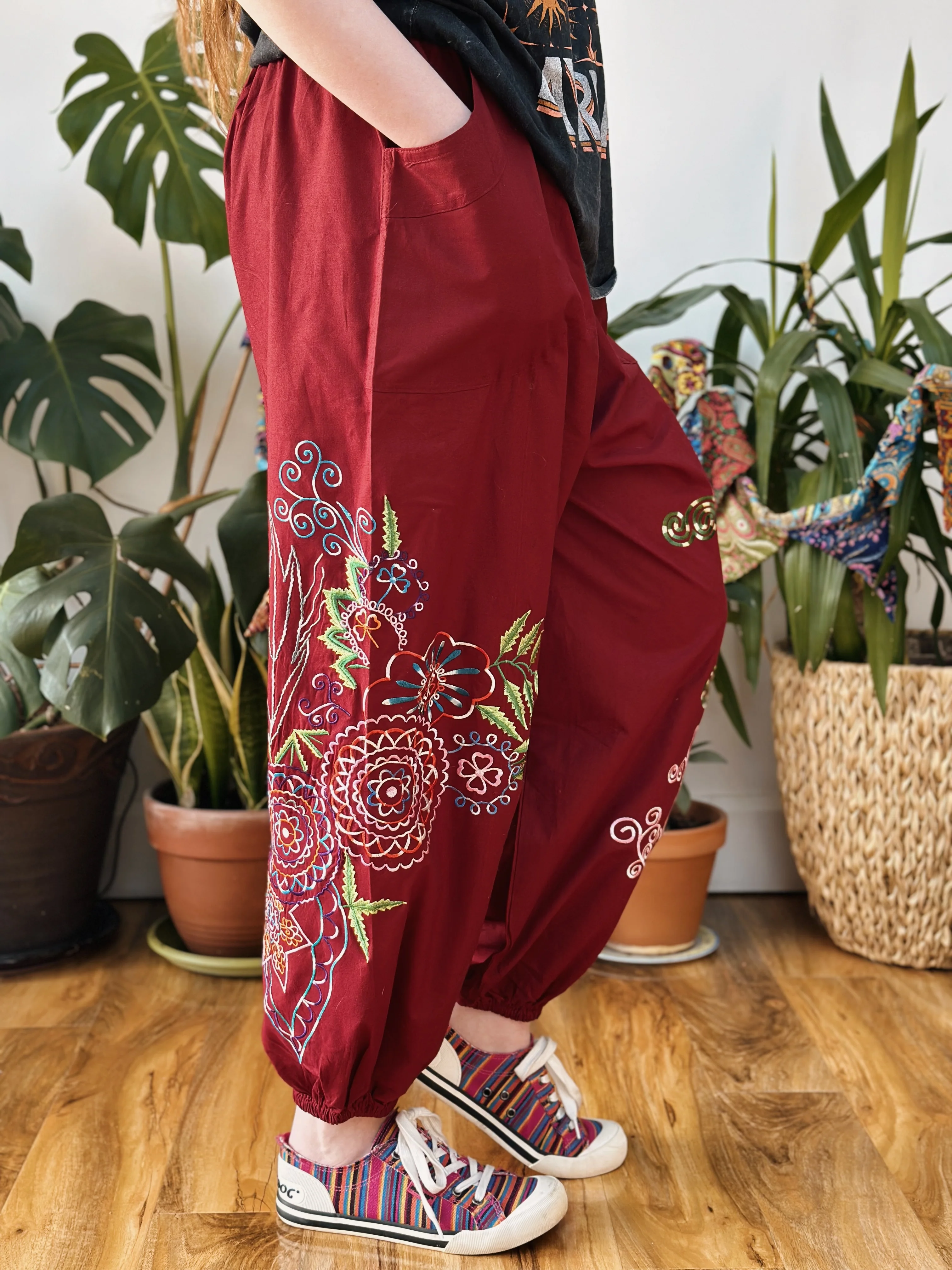 BLOOMING GORGEOUS CLARET HAREM TROUSERS M/L - Image 4