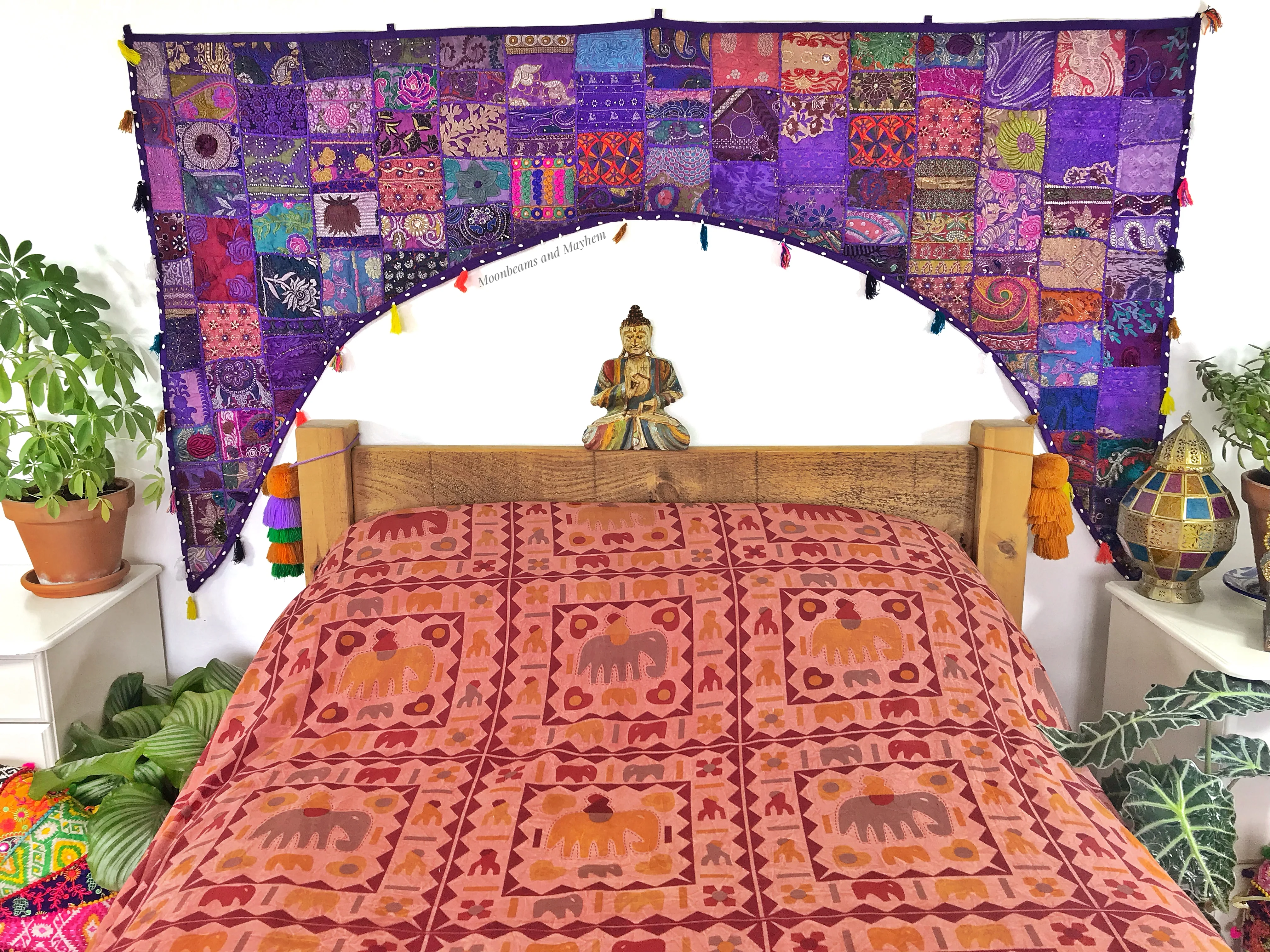 EXQUISITE XL PURPLE BED / WINDOW TORAN - Image 4