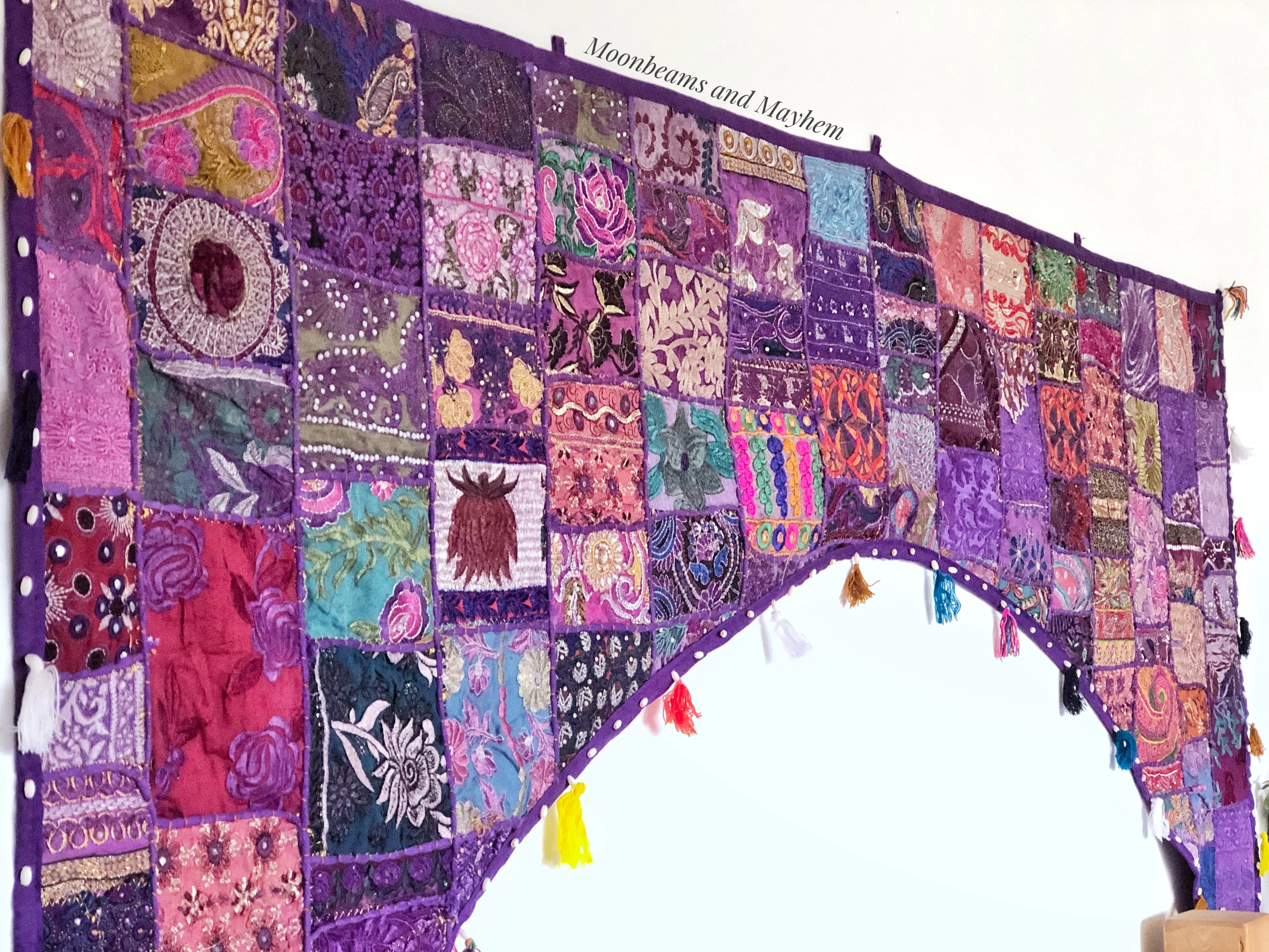 EXQUISITE XL PURPLE BED / WINDOW TORAN - Image 7